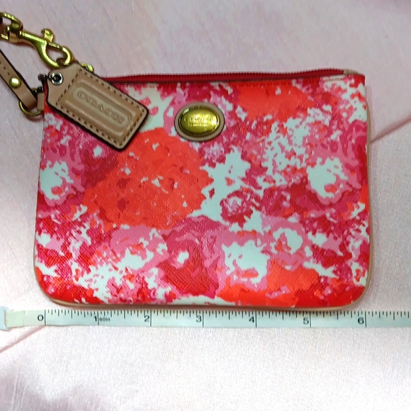 COACH Pink Red Wristlet NWOT - Picture 4 of 6